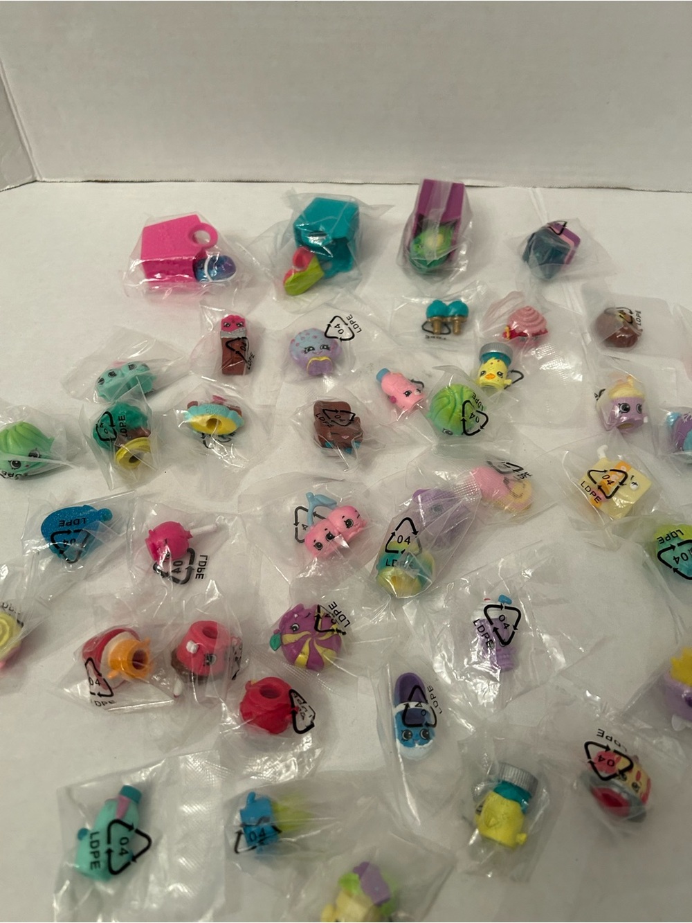 Assorted Shopkins Toy Figures still in plastic - Mix